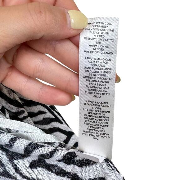 Chico’s 1 Rita Side Ruched Zebra Thin Knit Lightweight Open Layering Cardigan - Picture 15 of 16